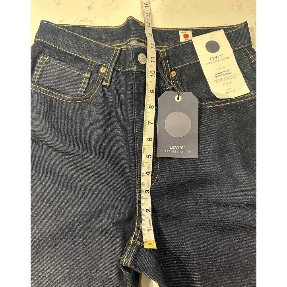 Levi’s Japanese Fabric High Rise Boyfriend Jeans - 30 x 30 - Picture 16 of 17